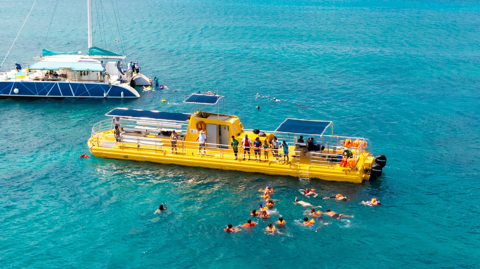 Saona Yellow Submarine
